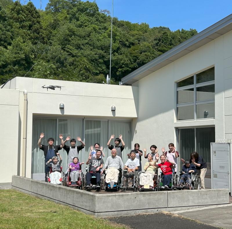目の前でみるドローンに大興奮でした。