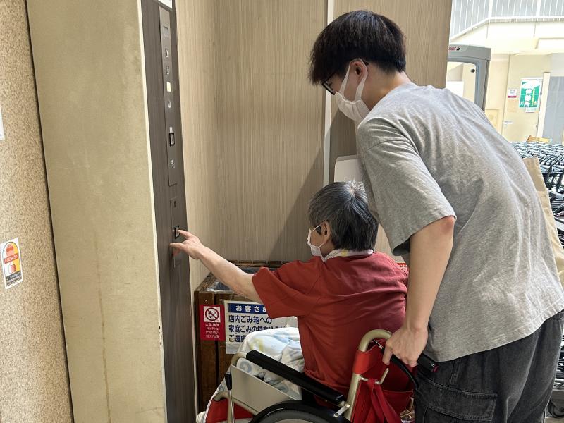 エレベータのボタン押しに挑戦①