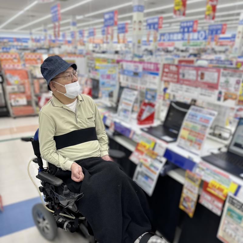 新しいパソコンを購入しに来ました