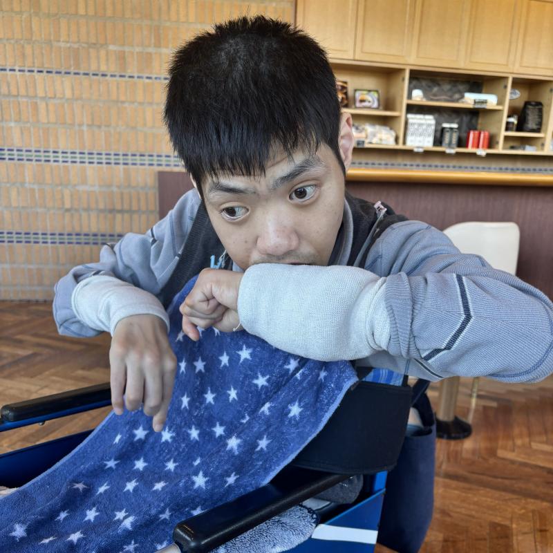 久ぶりの外出に緊張しています