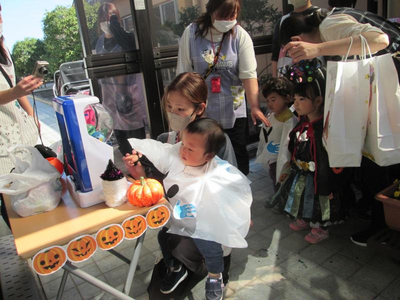 令和5年度 はぎの杜愛育園ハロウィン仮装パレード🎃 in 松籟荘 ~仮装した保育園児がやってきた!~
