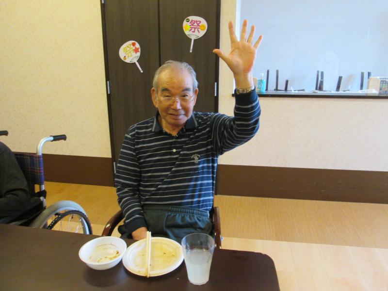 お姉さん、お代わり下さい!