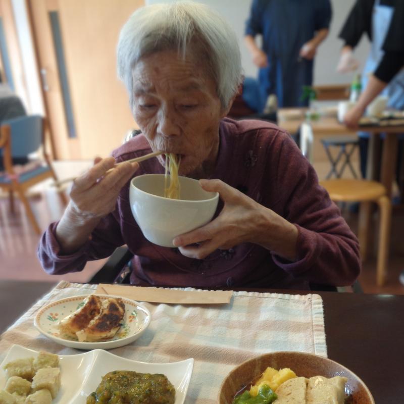 今日のお昼はラーメン餃子定食！！