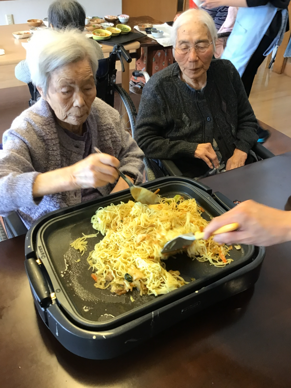 今日のお昼は焼きそば！！　～南町２丁目～