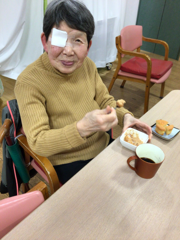 グループ活動:ぼた餅作りと一攫千金ゲーム