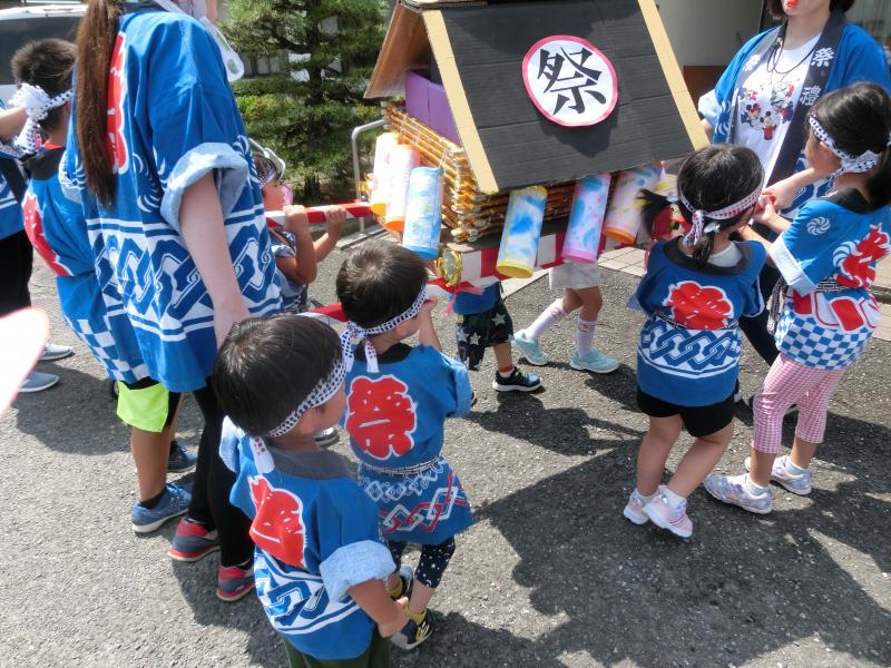 8月はお神輿回り,お楽しみ会を行いました!